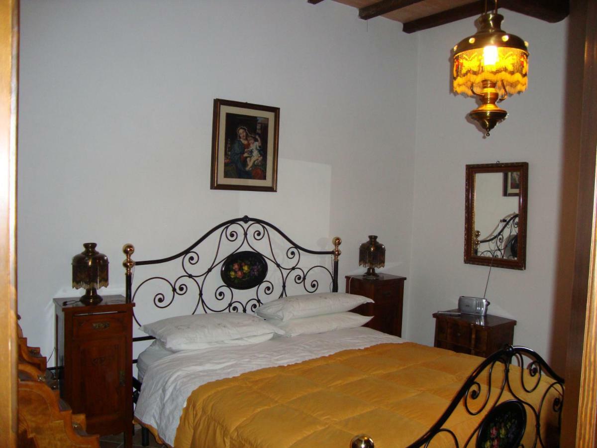Residenza Le Querce Trilocale Villa Fossato di Vico Eksteriør bilde