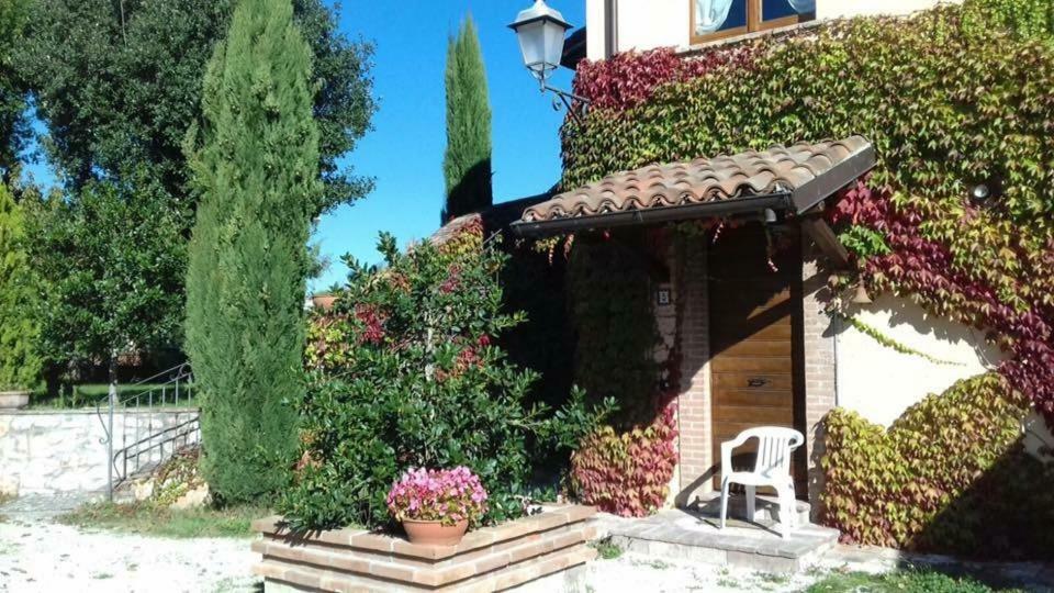 Residenza Le Querce Trilocale Villa Fossato di Vico Eksteriør bilde